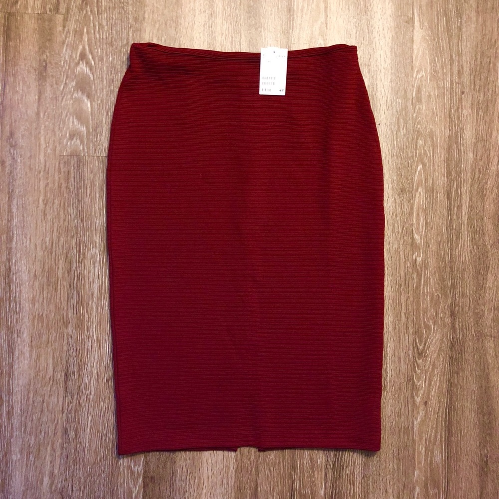 H&M red pencil skirt